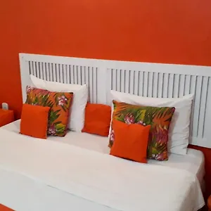 Mainá Inn